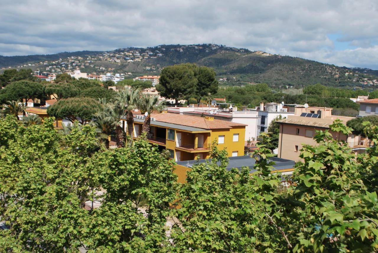 Apartamentos Les Palmeres Platja d'Aro Kültér fotó
