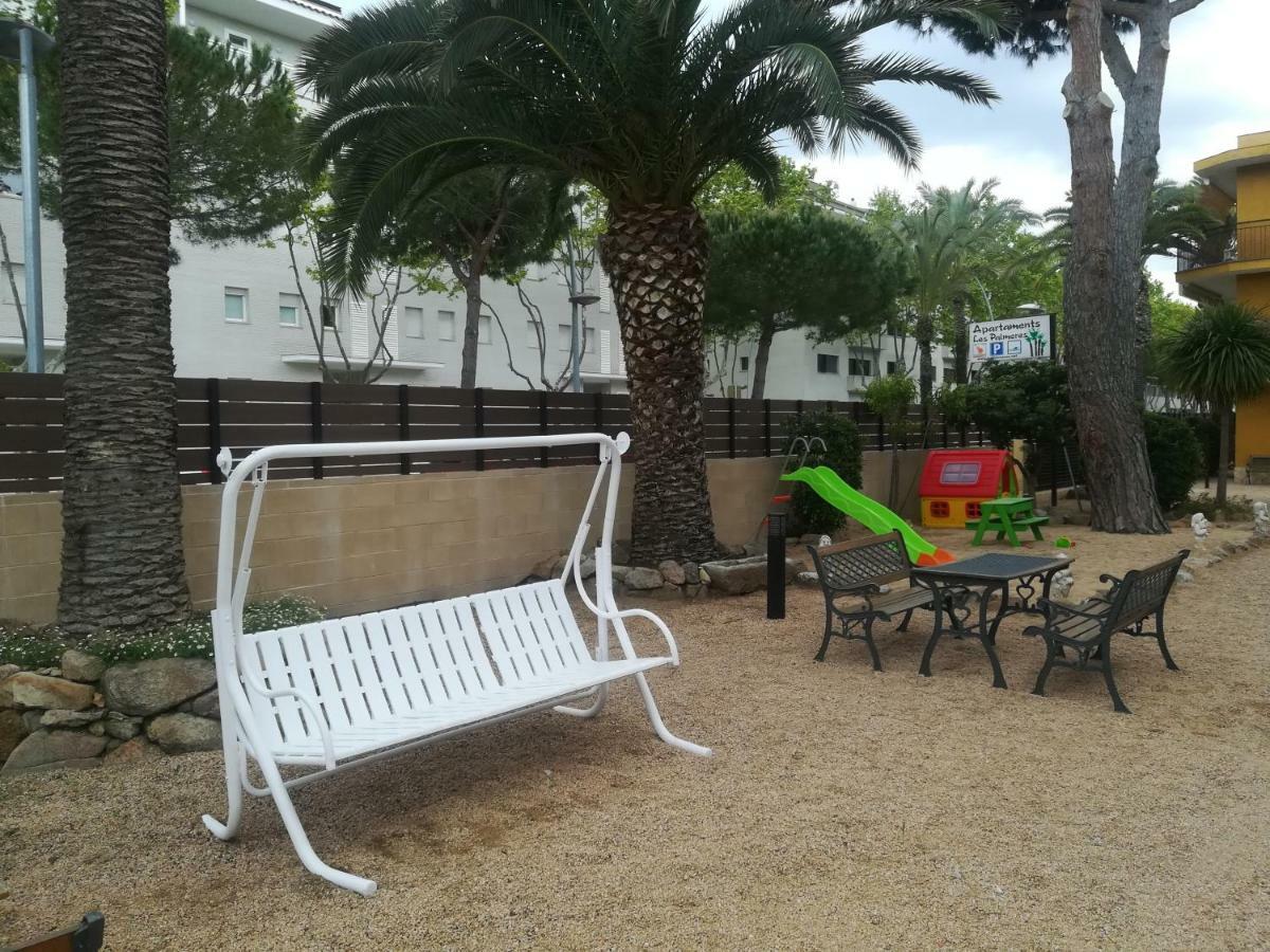 Apartamentos Les Palmeres Platja d'Aro Kültér fotó