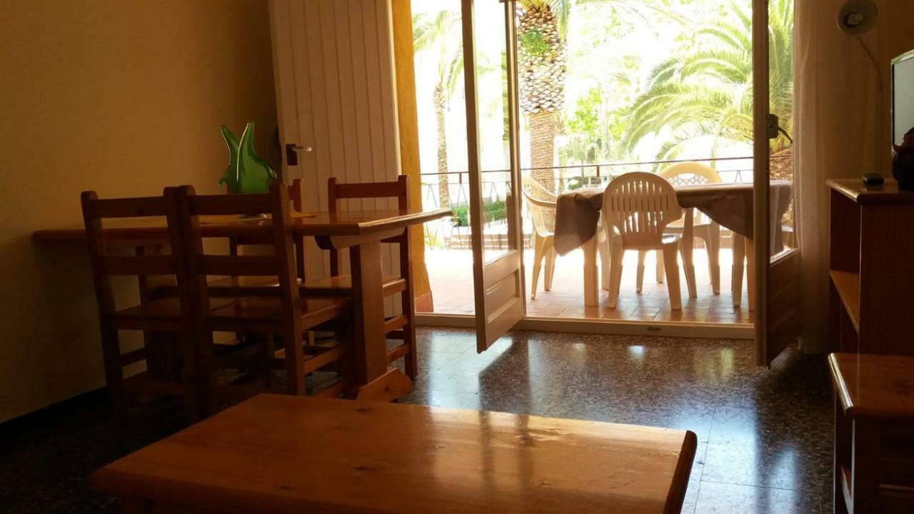 Apartamentos Les Palmeres Platja d'Aro Kültér fotó