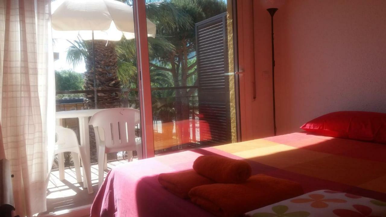 Apartamentos Les Palmeres Platja d'Aro Kültér fotó